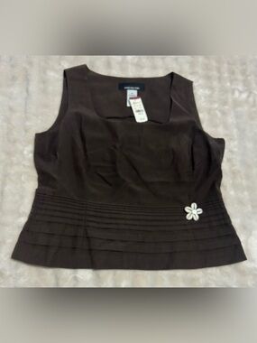 Jones New York Dark Brown Sleeveless Pleated Tank with Floral Accent